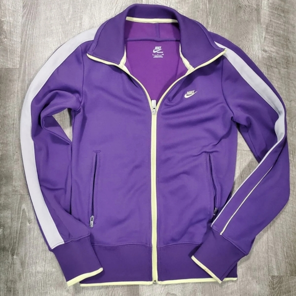 Nike purple running jacket - Picture 1 of 7